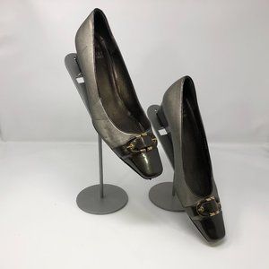 Stuart Weitzman Size 9 Gold Buckle Detail Wedge